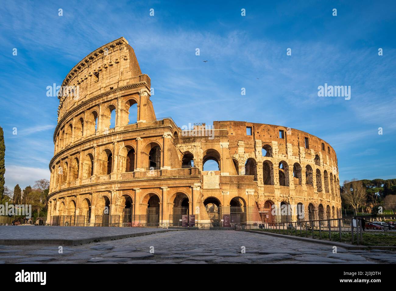 Colisée à Rome, Italie sur une journée ensoleillée Banque D'Images