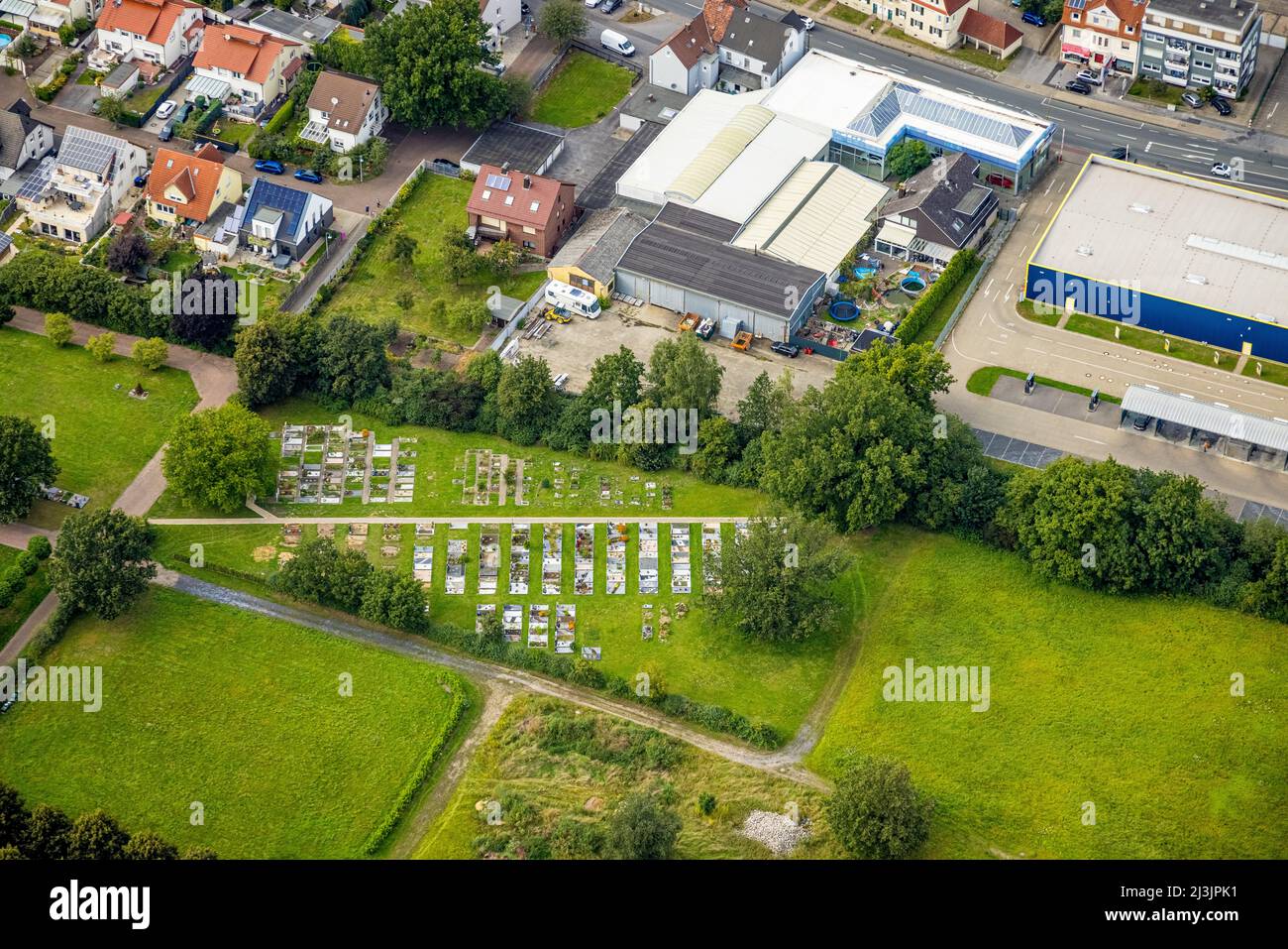 Vue aérienne, cimetière musulman à HammHerringen, orientation des tombes vers la Mecque