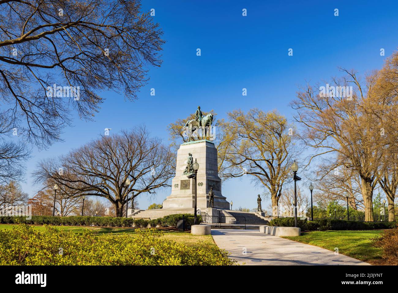 Vue ensoleillée du monument du général William Tecumseh Sherman à Washington DC Banque D'Images