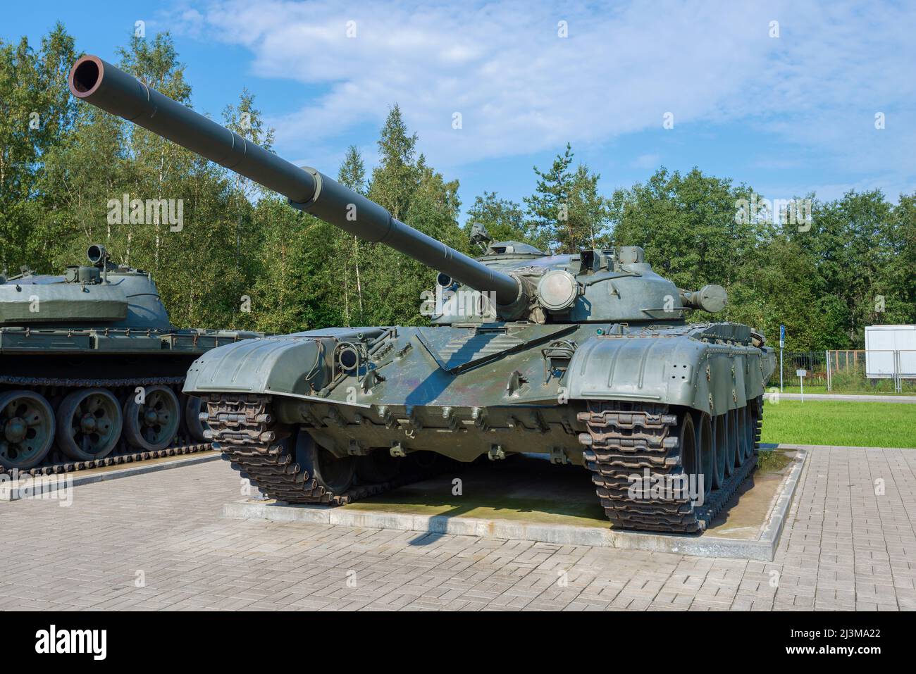 KIROVSK, RUSSIE - 07 SEPTEMBRE 2018: Réservoir soviétique T-72 'Oural' sur le territoire du Musée 'Breakthrough of the Siege of Leningrad' Banque D'Images