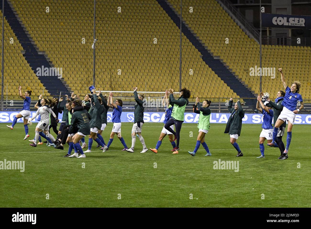 Dernière joie (femmes d'Italie) lors du match de qualification de la FIFA 'coupe du monde des femmes de Womens 2023' entre les femmes d'Italie 3-0 femmes de Liituania au stade Ennio Tardini le 8 avril 2022 à Parme, en Italie. Credit: Maurizio Borsari/AFLO/Alay Live News Banque D'Images