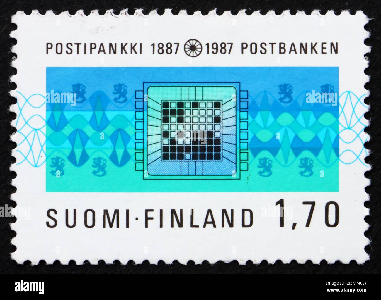 FINLANDE - VERS 1987: Un timbre imprimé en Finlande montre la Banque d'épargne postale, Centenaire, vers 1987 Banque D'Images