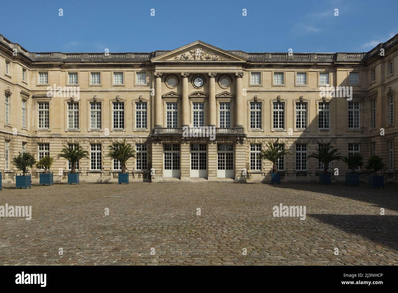 Façade de cour du Château de Compiègne à Compiègne, France. Banque D'Images