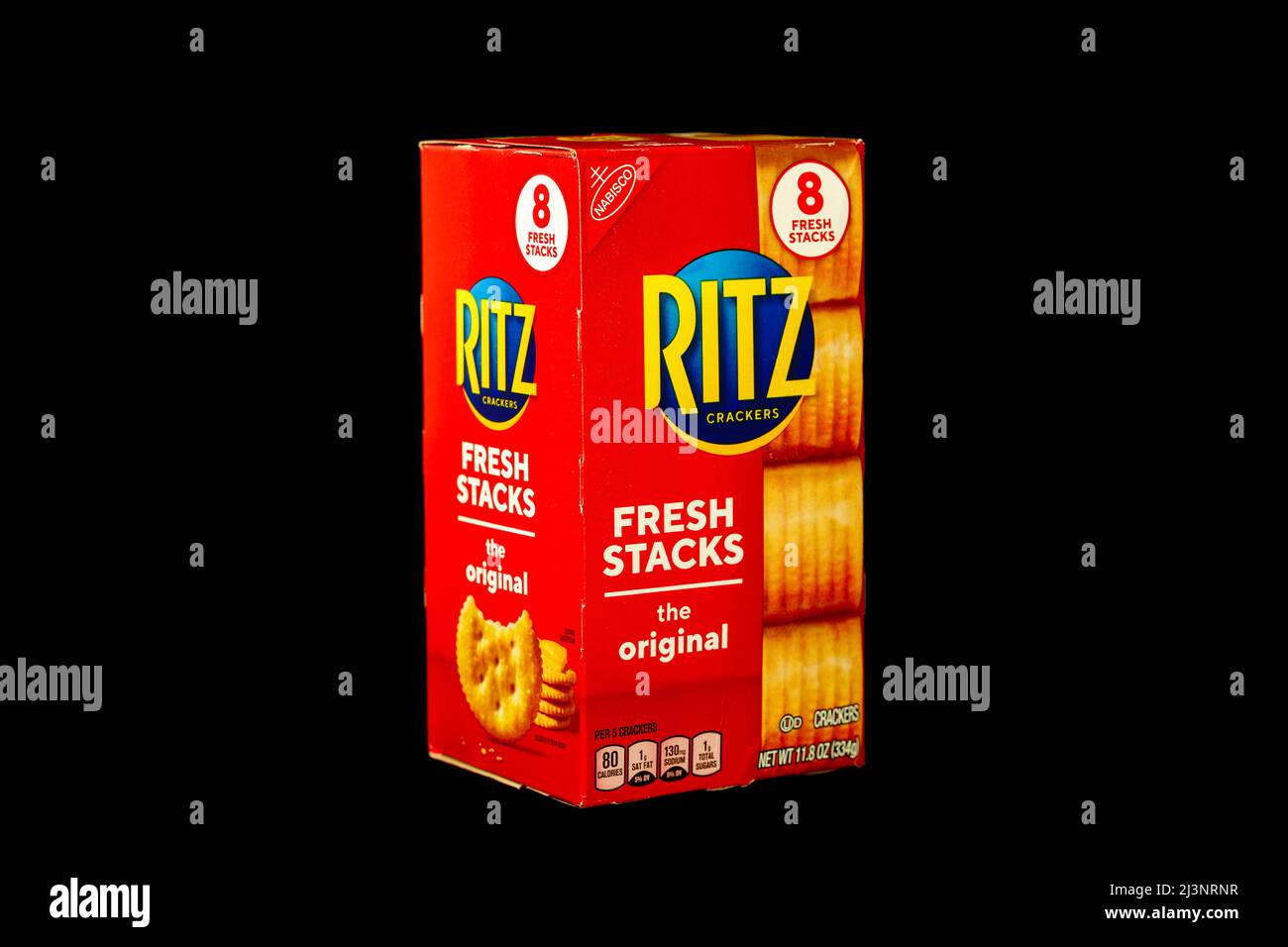 Lancaster County, PA, États-Unis - 7 avril 2022 : une boîte de craquelins Ritz de marque Nabisco. Banque D'Images