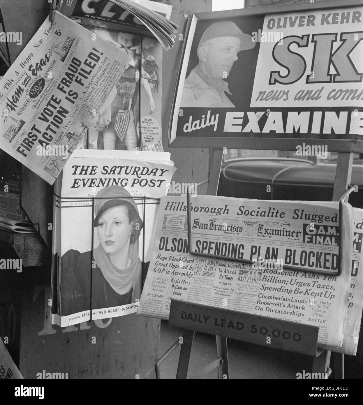 San Francisco, Californie. Après quarante-quatre ans d’administration républicaine, la Californie obtient une administration démocrate. Le « New Deal » de Californie est confronté à la même opposition que le « New Deal » national. Banque D'Images