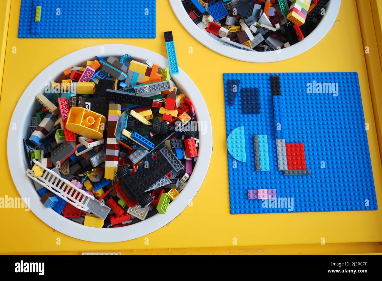 Boutique pour enfants, le monde de l'enfance. LEGO. Vente de jouets pour enfants. Photo de haute qualité Banque D'Images