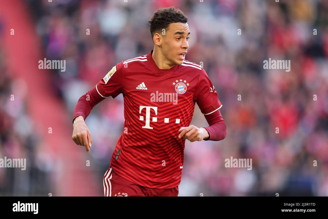 Muenchen Munich , Allemagne 9.4.2022 Jamal Musiala of Bayern Muenchen FC Bayern Muenchen FC Augsbourg football Fussball Bundesliga saison 2021 / 2022 à l'Allianz Arena © diebilderwelt / Alamy Live News Banque D'Images