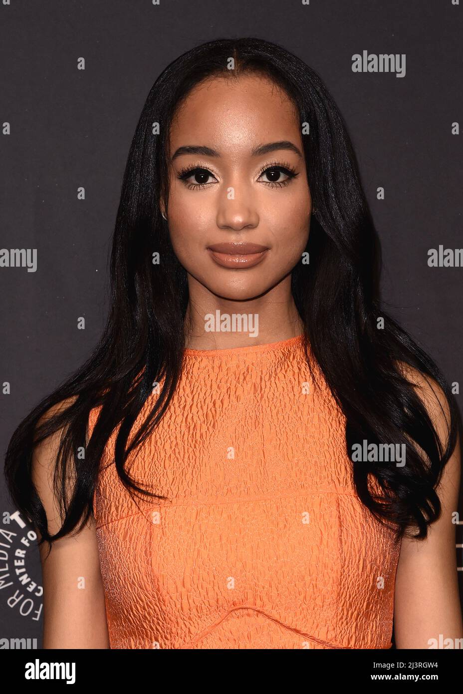 Erinn Westbrook marche sur le tapis rouge au PaleyFest LA 2022 - 'Riverdale' au Dolby Theatre de Los Angeles, CA, le 9 avril 2022. (Photo de Scott Kirkland/Sipa USA) Banque D'Images