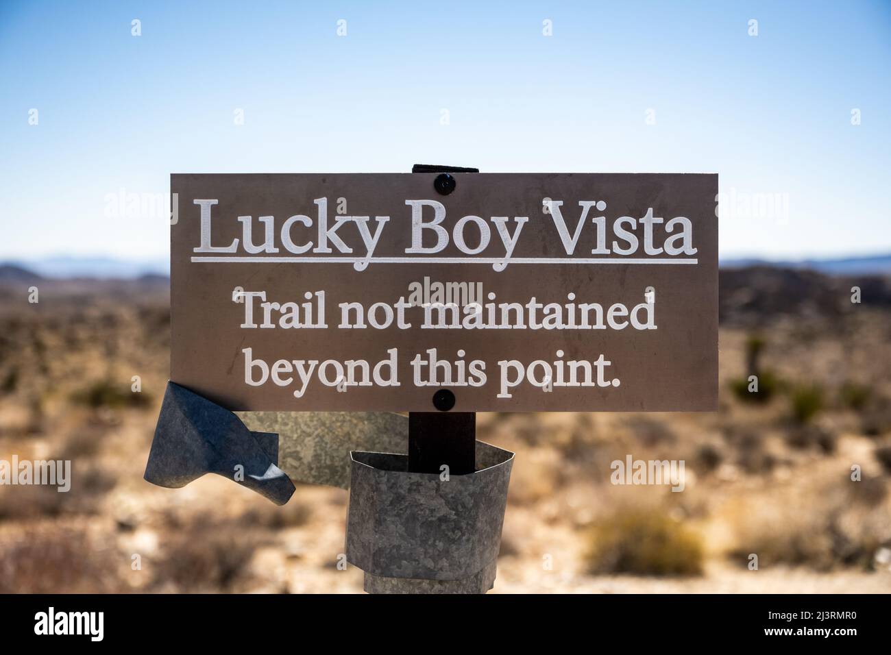 Sentier Lucky Boy Vista non entretenu panneau à la fin du sentier dans Joshua Tree Banque D'Images
