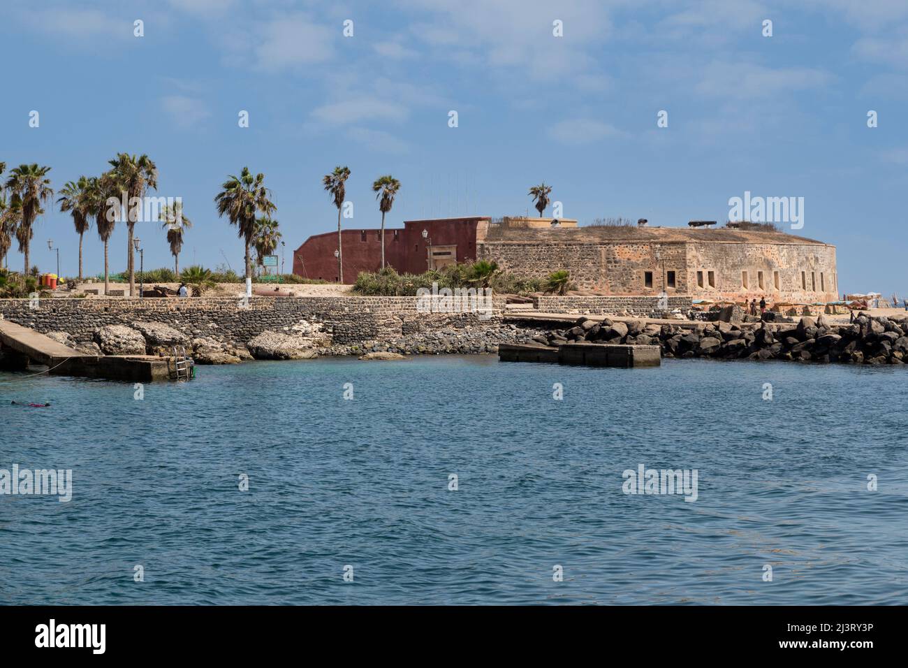 Construit en français (1850) Fort d'Estrées, maintenant le Musée Historique de l'IFAN, l'île de Gorée, au Sénégal. Banque D'Images