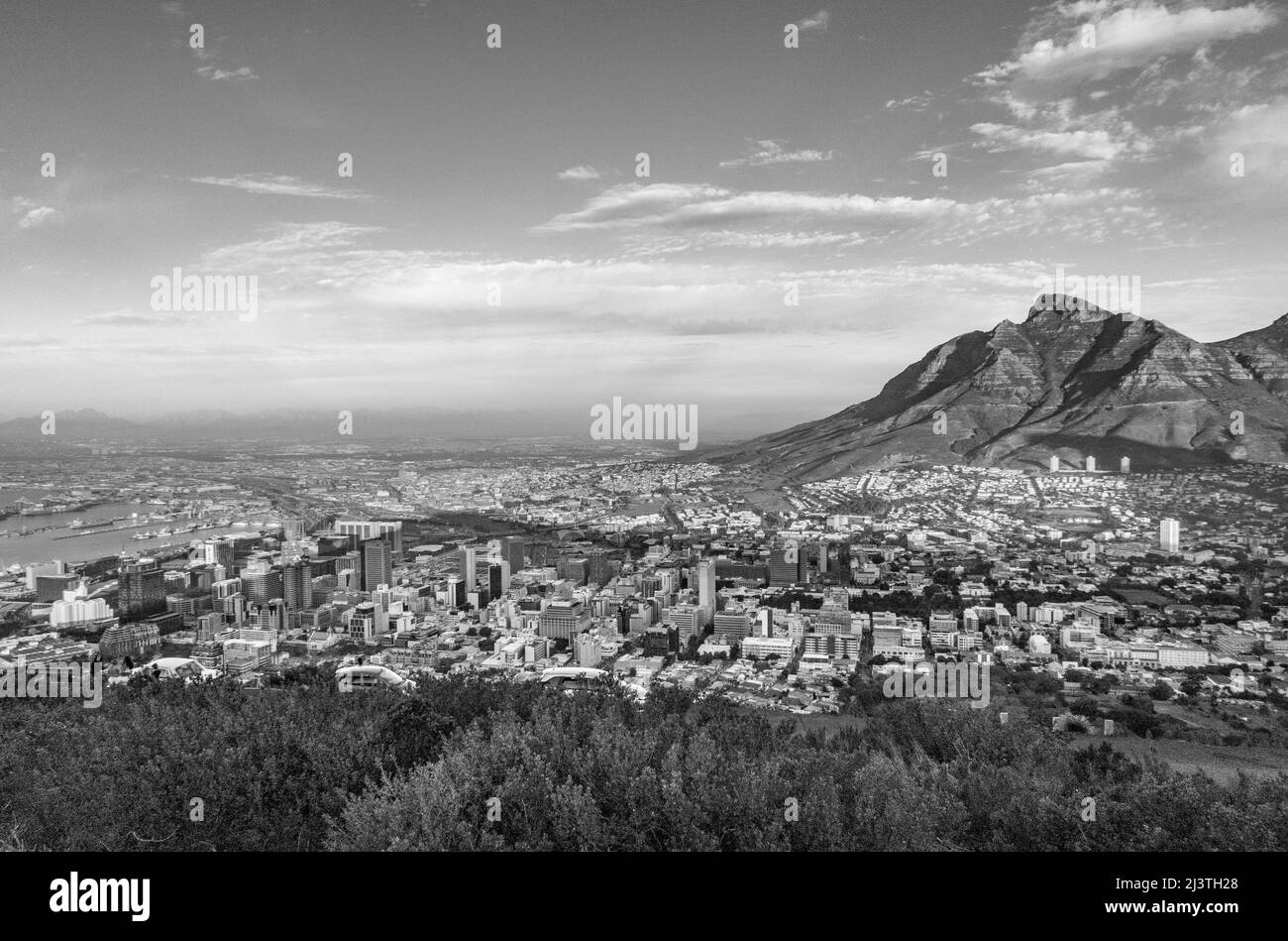 Vue aérienne de la montagne de la table à Capetown dans l'après-midi Banque D'Images