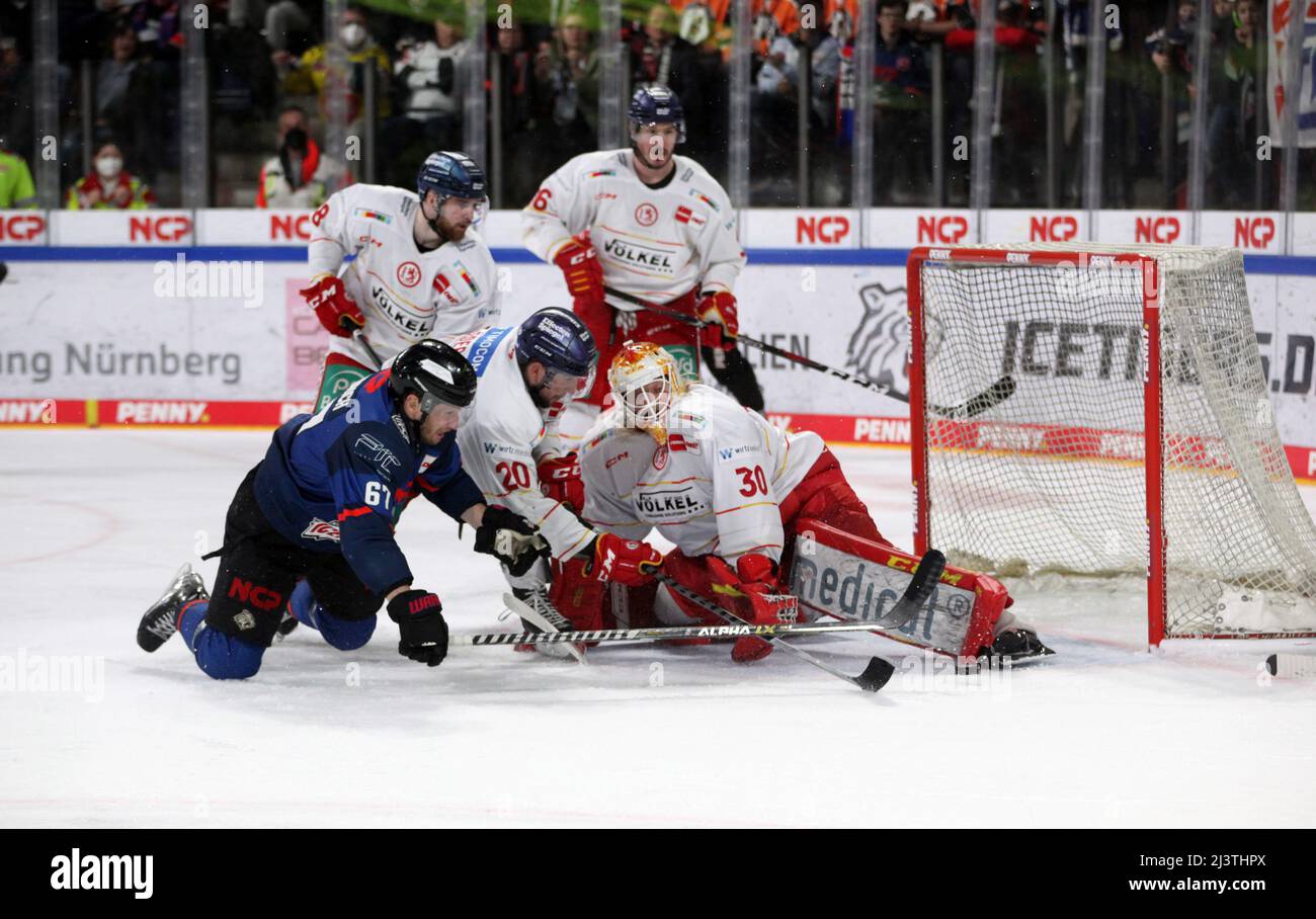 Nürnberg Ice Tigers spielen gegen die Düsseldorfer EG um den Einzug in die Playoffs in der saison 2021/22. Banque D'Images