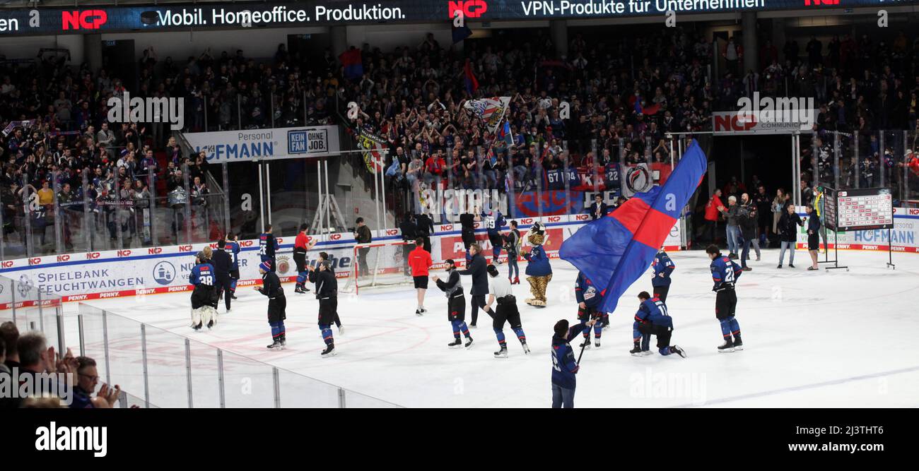 Nürnberg Ice Tigers spielen gegen die Düsseldorfer EG um den Einzug in die Playoffs in der saison 2021/22. Banque D'Images