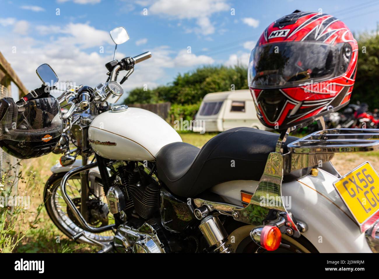 Woodbridge Suffolk UK août 14 2021: Une Harley-Davidson XL 2006 1200 C moto sport personnalisée exposée à une rencontre de motards Banque D'Images