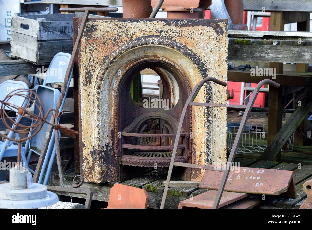 cheminée, armillaire et divers objets, angleterre Banque D'Images