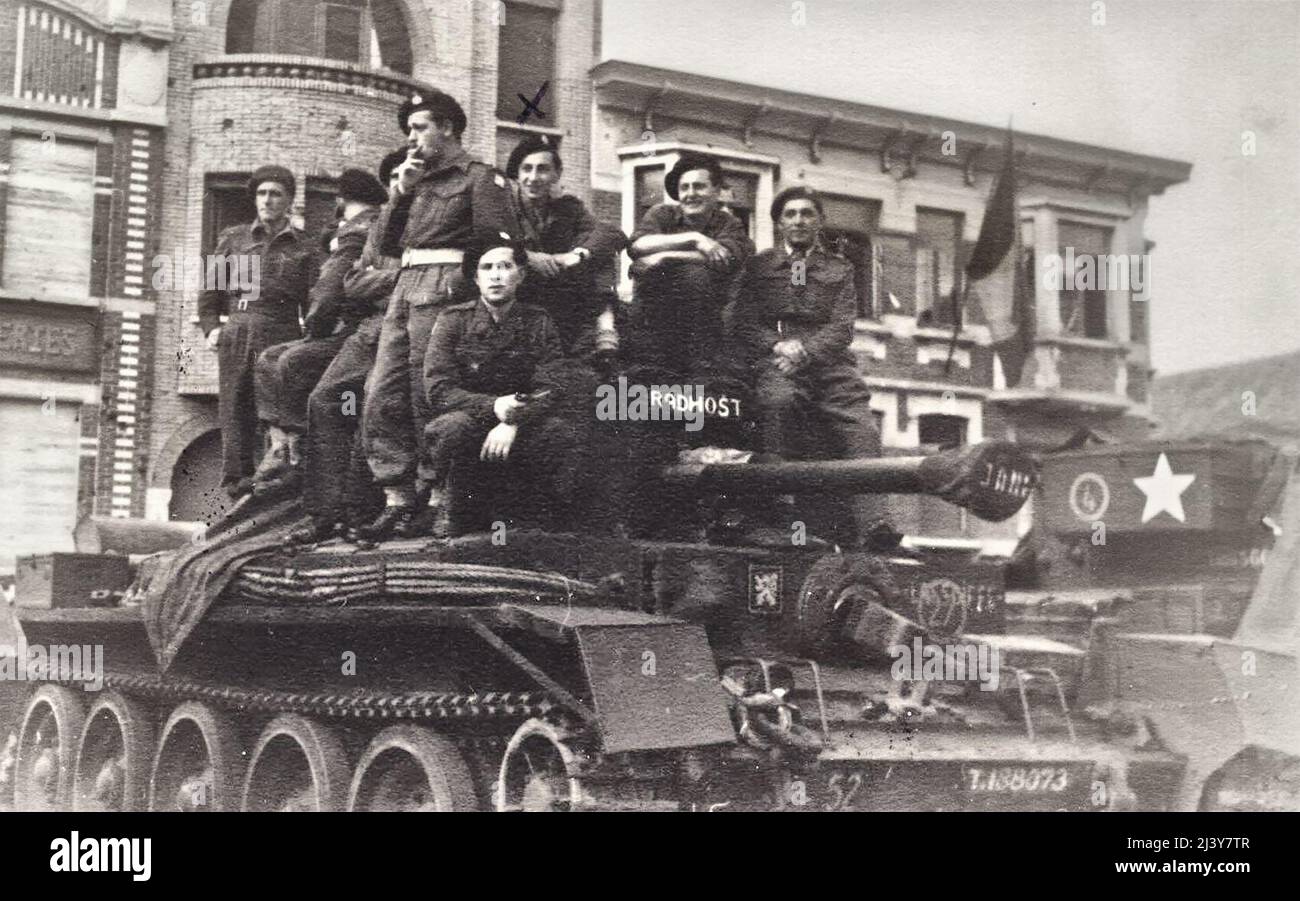 Soldats tchécoslovaques à la fin de la guerre à la panne (Belgique) près de Dunkerque en 1945 Banque D'Images