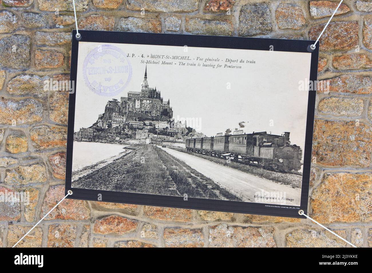 Une carte postale du début du 20th siècle du Mont-Saint-Michel (Mont Saint Michel) en Normandie, en France Banque D'Images
