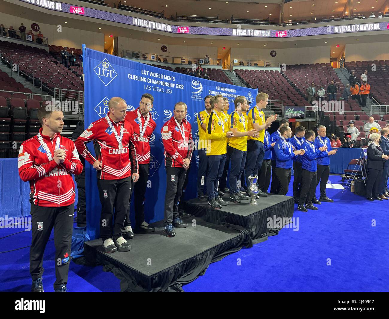 Las Vegas, États-Unis. 10th avril 2022. LAS VEGAS, NV - 10 AVRIL : la Suède a battu le Canada par 8-6 lors de la finale dimanche après-midi du Championnat du monde des hommes LGT à l'Hôtel Casino and Arena d'Orléans le 11 avril 2022 à Las Vegas, États-Unis. (Photo de Diego Ribas/PxImages) Credit: PX Images/Alamy Live News Banque D'Images