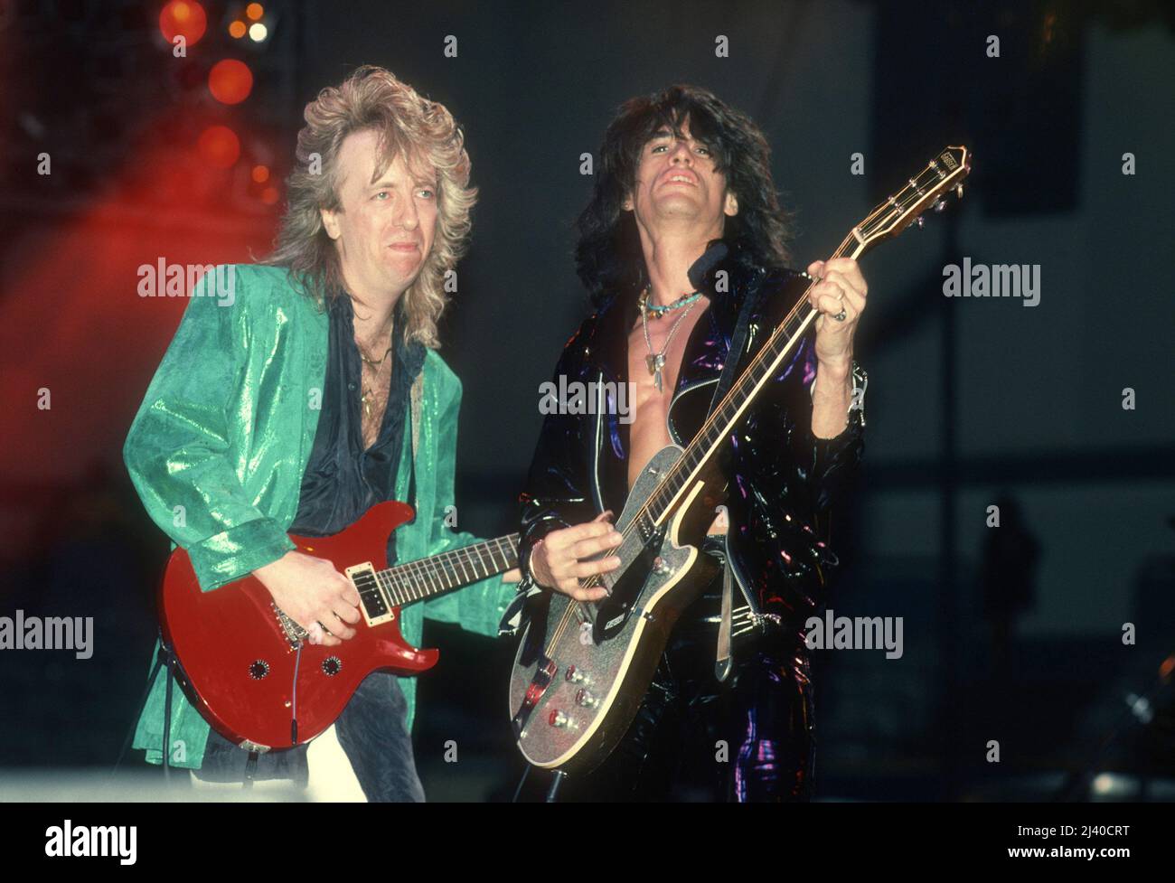 Aerosmith en concert en 1988 Credit: Jeffrey Mayer / Rock Negative / MediaPunch Brad Whitford, Joe Perry Banque D'Images
