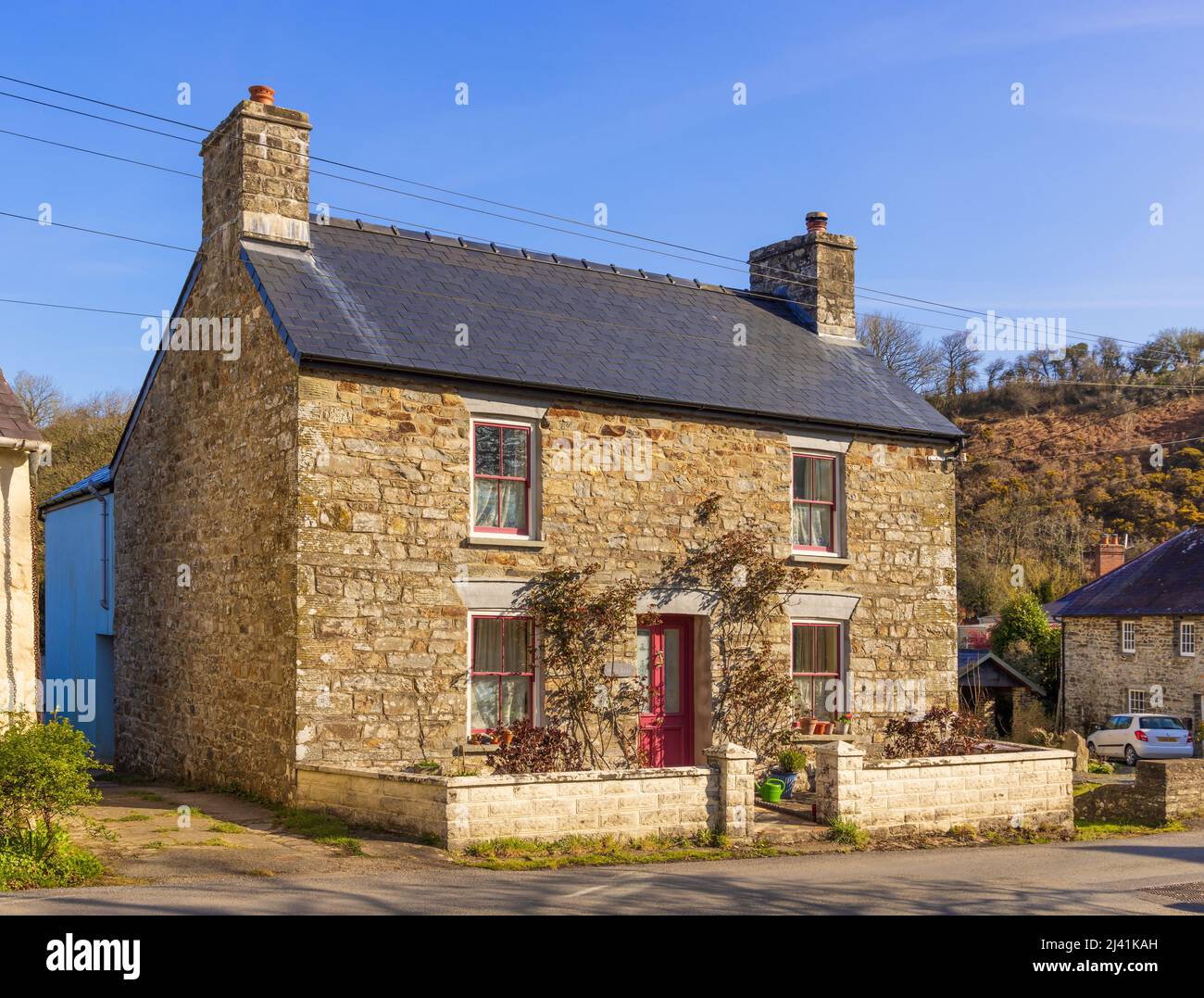 Cottage traditionnel gallois indépendant en pierre gallois. Banque D'Images