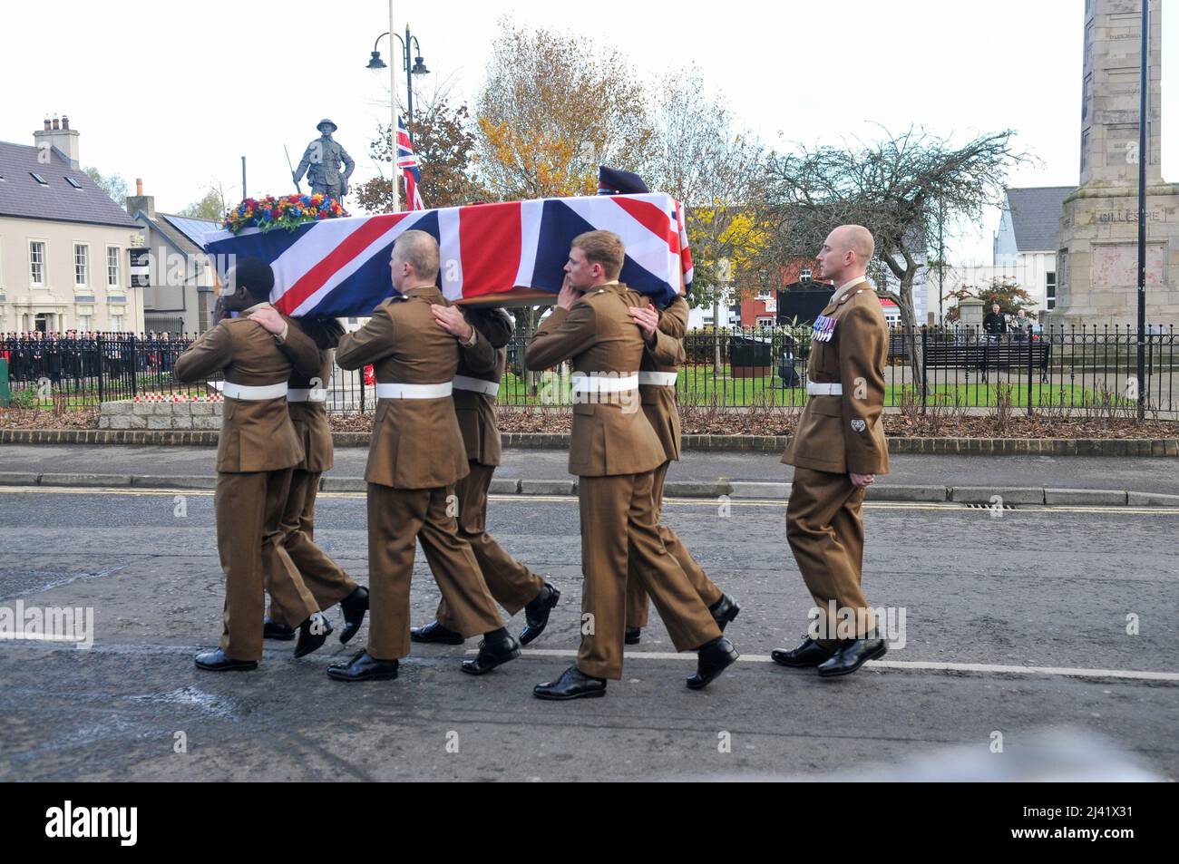 8th novembre 2012, Comber, Irlande du Nord. Plus de 1000 personnes ont assisté aux funérailles du Caporal Channing Day (25) du 3 Medical Regiment, qui a été mortellement blessé dans une bataille d'armes à feu pendant son service en Afghanistan. Banque D'Images