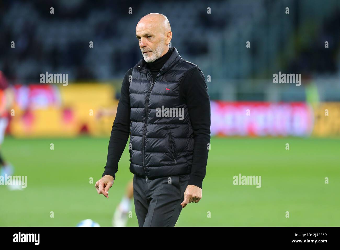 TURIN, ITALIE, LE 10 AVRIL 2022. Stefano Pioli, entraîneur en chef de l'AC Milan, pendant la série Un match entre le FC Torino et l'AC Milan au stade olympique Grande Torino. Crédit: Massimiliano Ferraro/Medialys Images/Alay Live News Banque D'Images