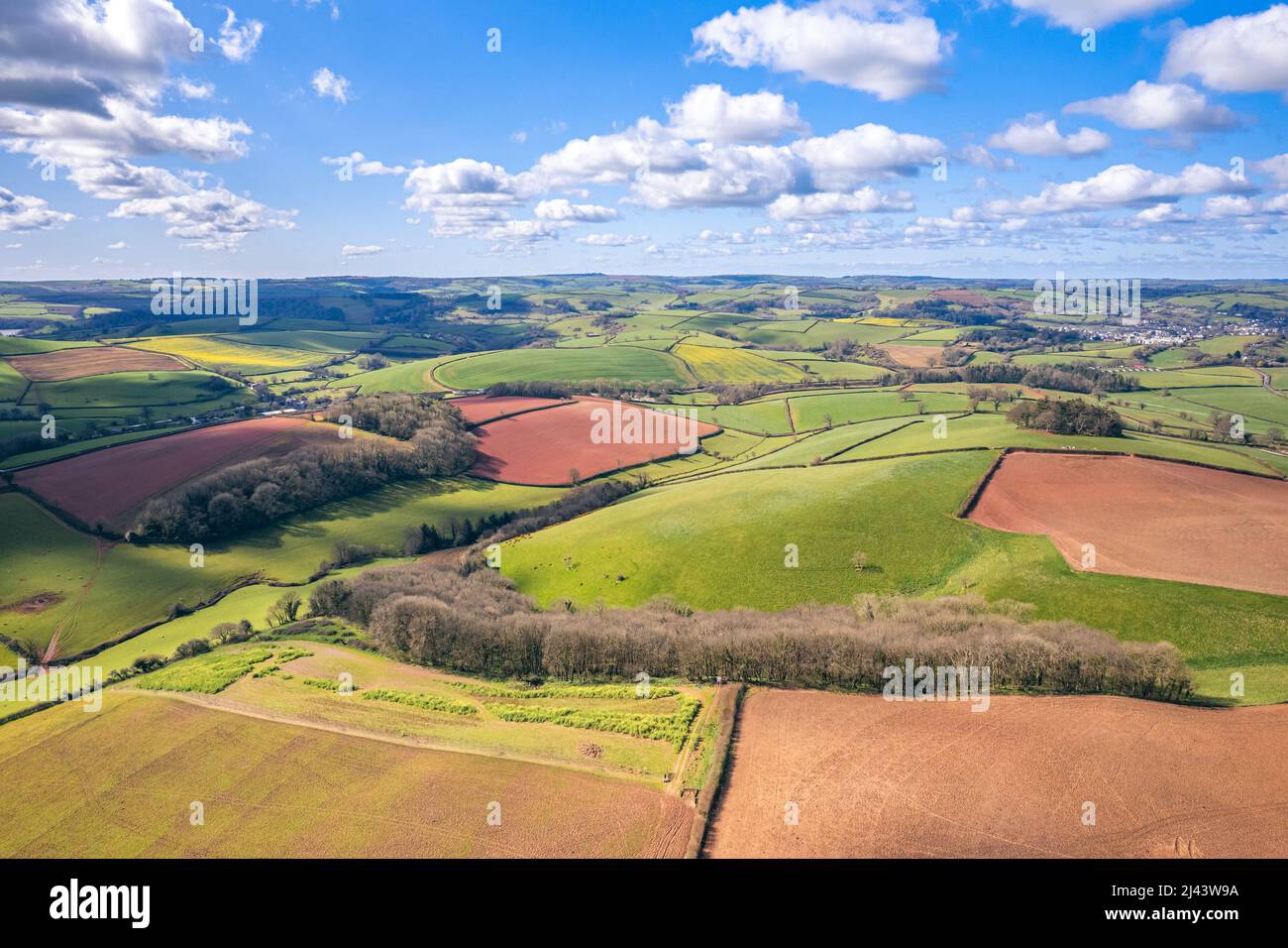 Champs et terres agricoles au-dessus du village anglais, Berry Pomeroy, Devon, Angleterre, Europe Banque D'Images