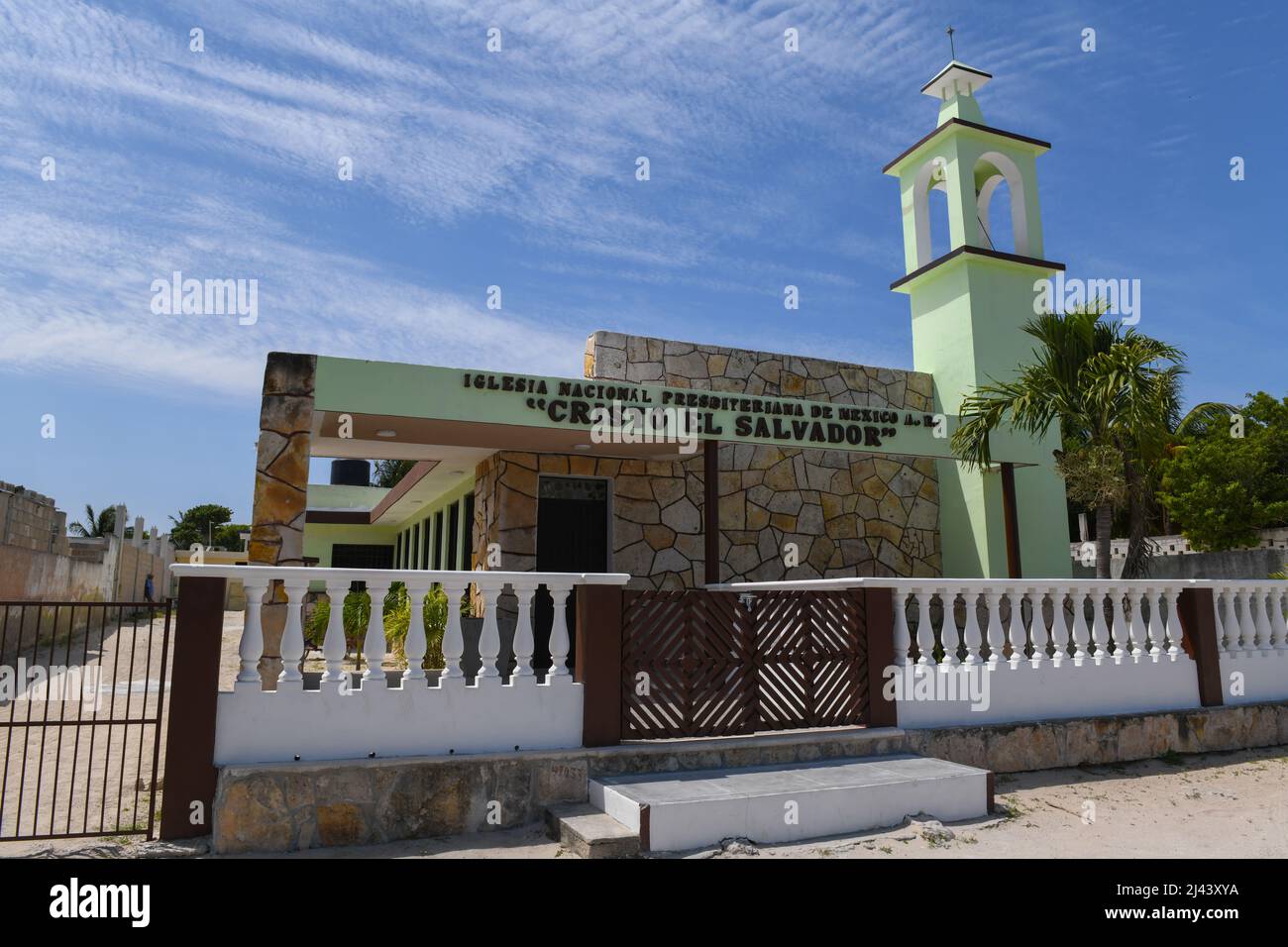 Petite ville balnéaire de Chuburna, côte du Yucatan, Mexique Banque D'Images
