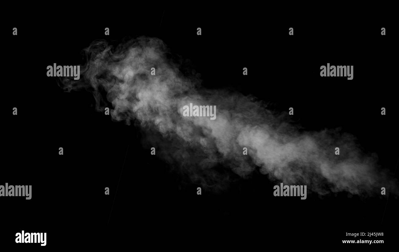 Tourbillons, fumée tourbillonnante, vapeur, isolés sur un fond noir pour se superposer à vos photos. Fragment de vapeur horizontale Banque D'Images