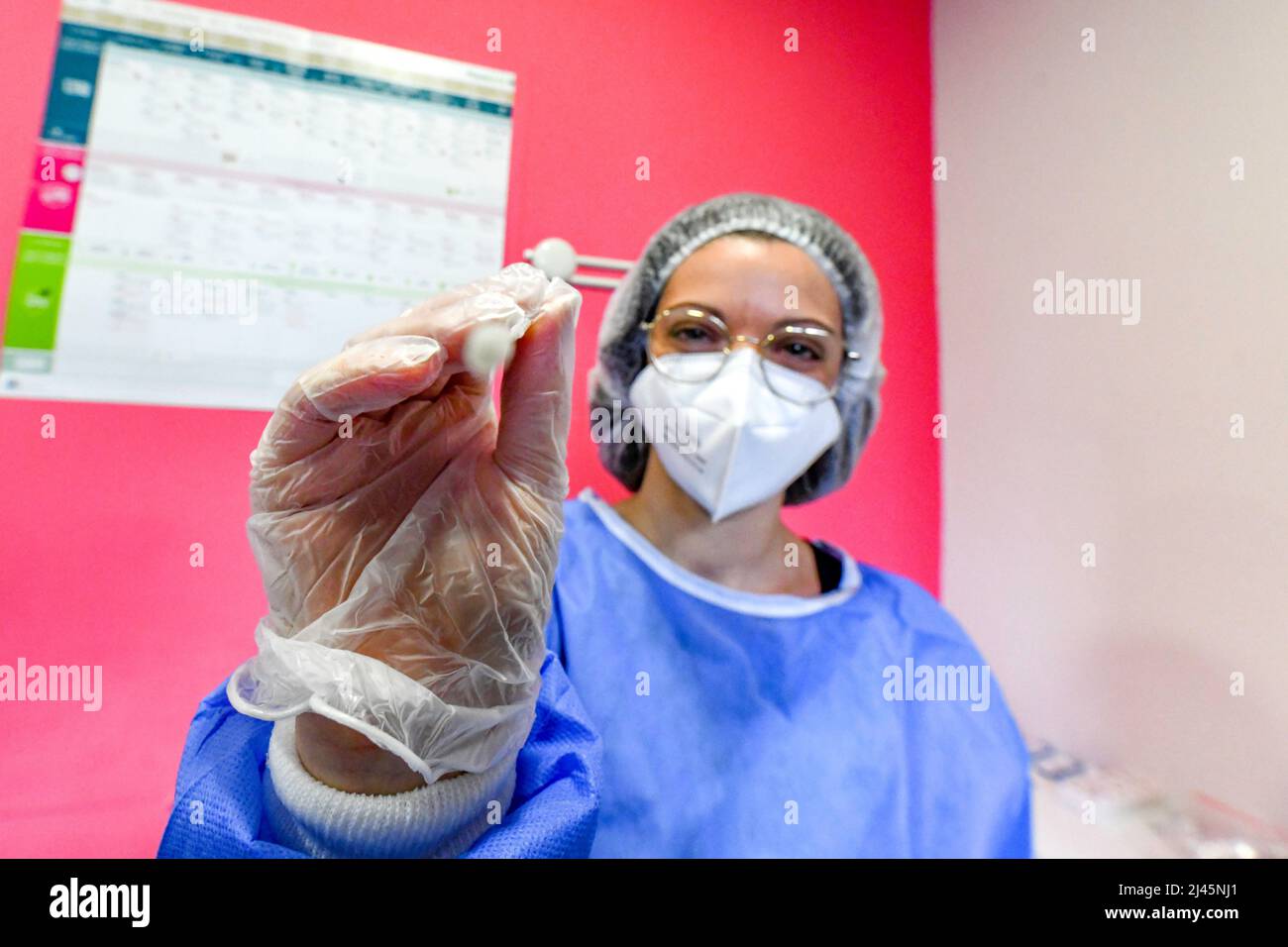 Épidémie de coronavirus, Covid-19 : test d'antigène en pharmacie à Pont-de-l'Arche (nord de la France) le 02 décembre 2021 Banque D'Images