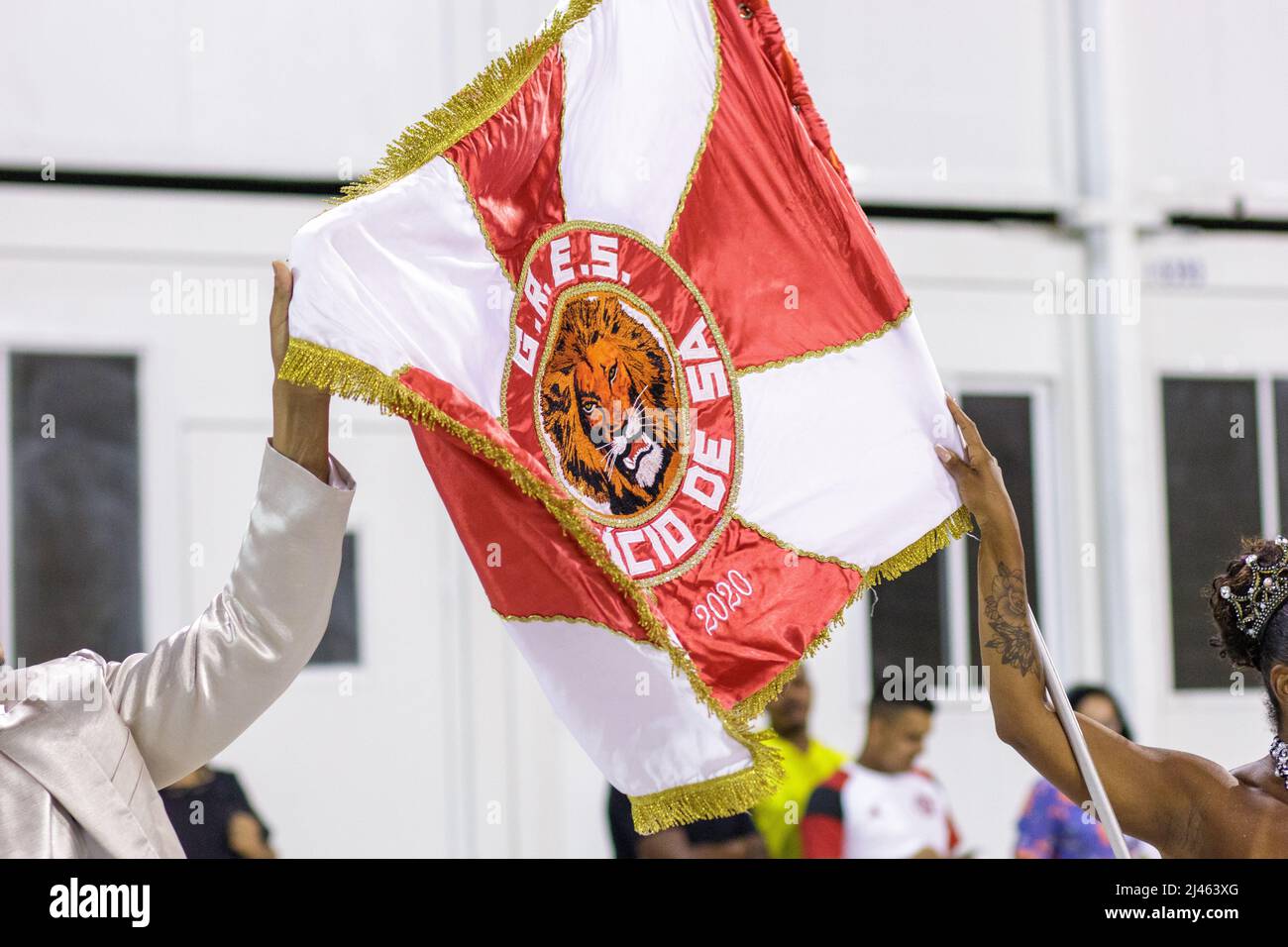 Répétition technique de l'école de samba Estacio de sa à marques de Sapucai à Rio de Janeiro, Brésil - 04 avril 2022 : défilé de l'école de samba est Banque D'Images
