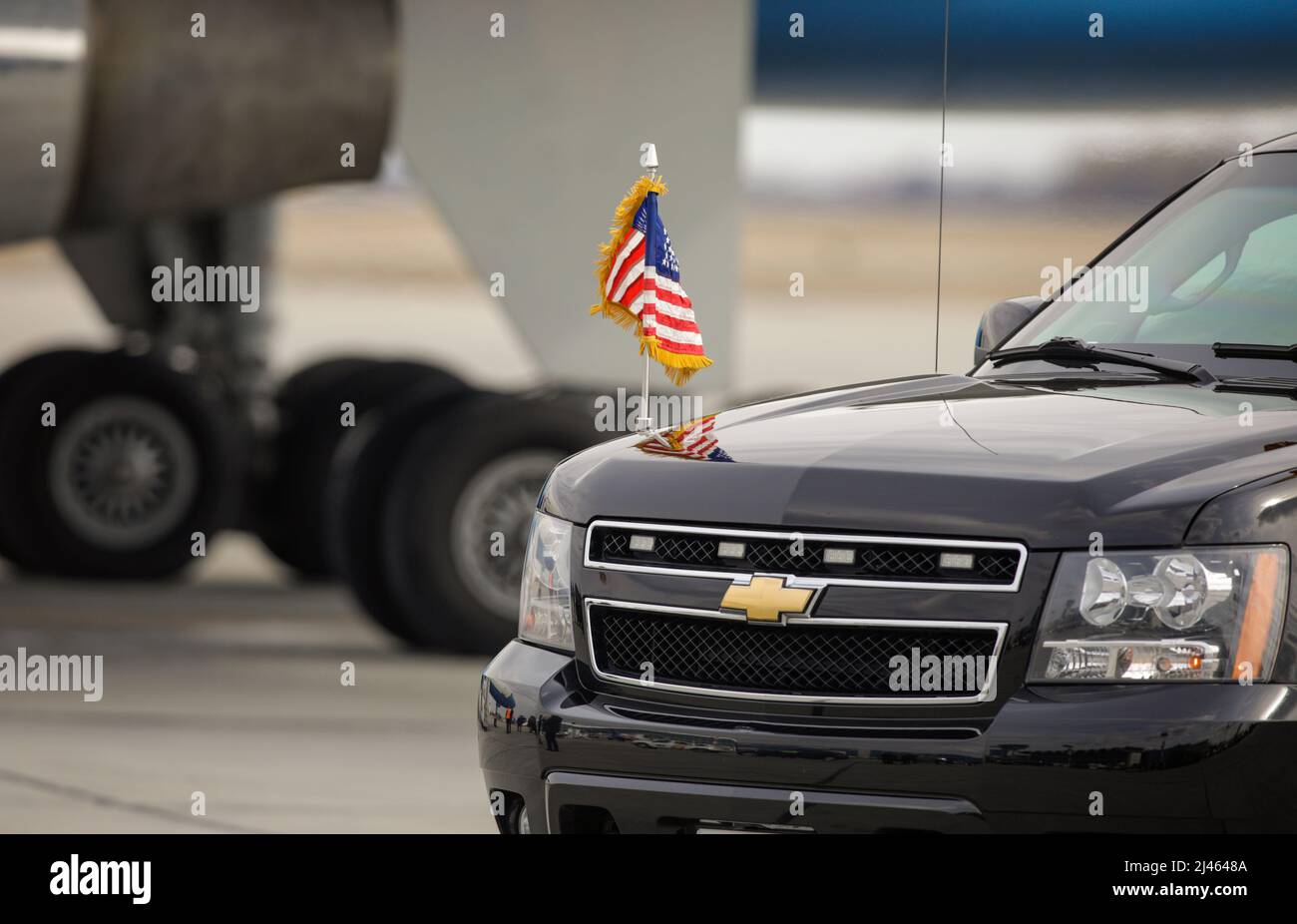 Otopeni, Roumanie - 11 mars 2022: VICE-président AMÉRICAIN de la Suburban Limousine de Chevrolet. Banque D'Images