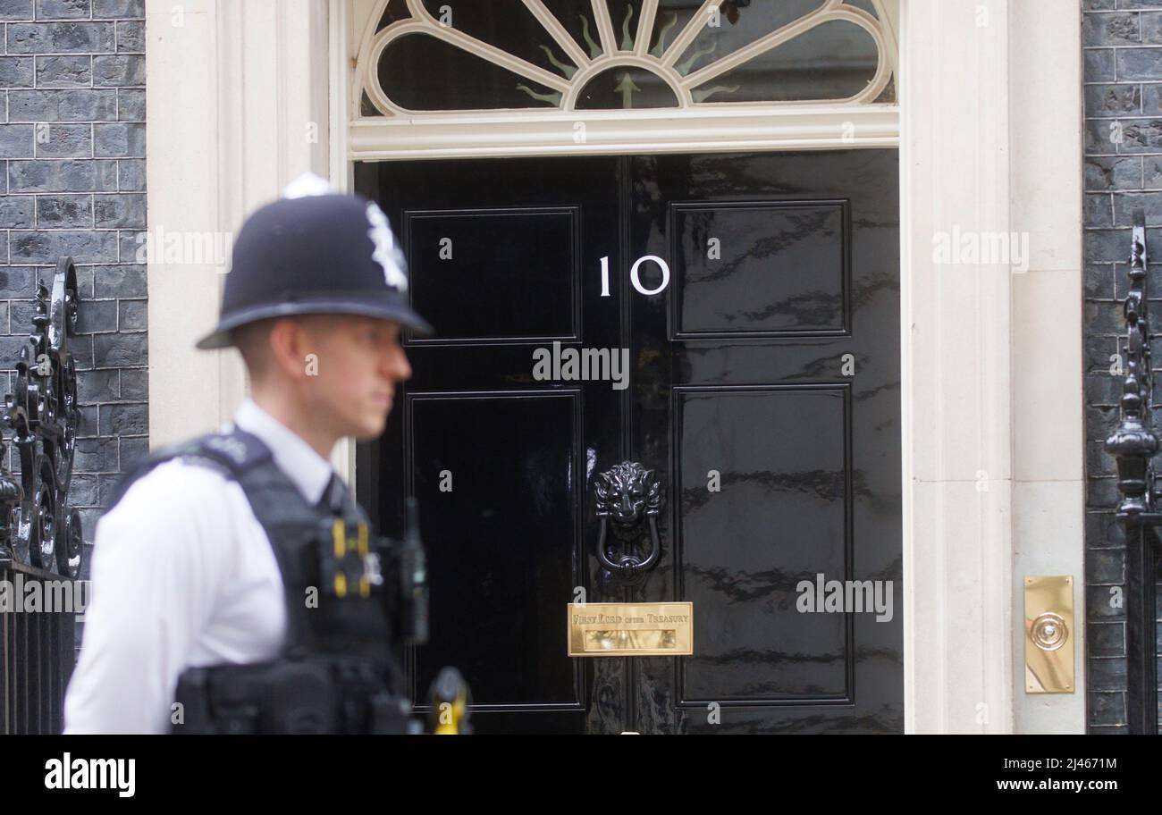 Londres, Royaume-Uni. 12th avril 2022. Le Premier ministre, Boris Johnson, son épouse Carrie, et le chancelier Rishi Sunak ont tous deux reçu aujourd’hui des amendes à titre de résultat de l’enquête de la police sur le scandale de Partygate. Crédit : Karl Black/Alay Live News Banque D'Images