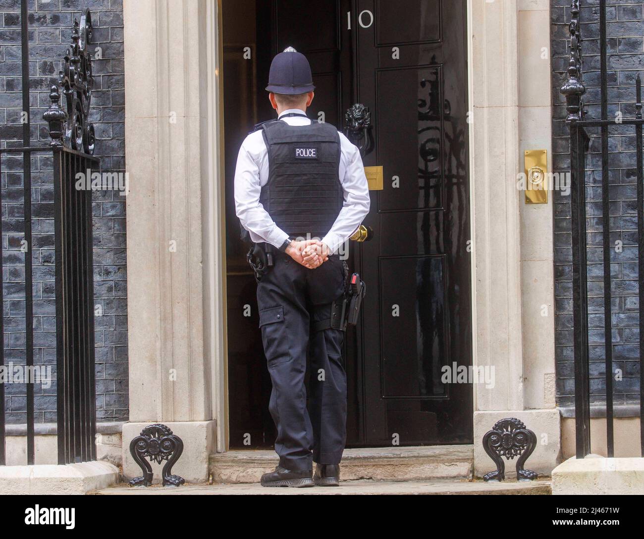 Londres, Royaume-Uni. 12th avril 2022. Le Premier ministre, Boris Johnson, son épouse Carrie, et le chancelier Rishi Sunak ont tous deux reçu aujourd’hui des amendes à titre de résultat de l’enquête de la police sur le scandale de Partygate. Crédit : Karl Black/Alay Live News Banque D'Images