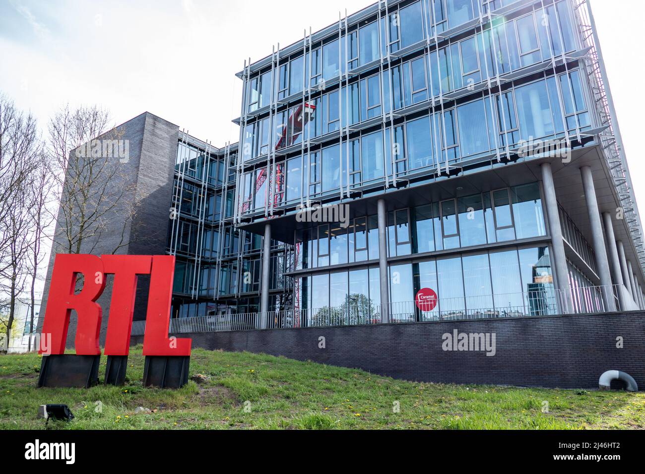 Bruxelles, Belgique, le 12 avril 2022. RTL Belgium est une filiale de DPG Media et du Groupe Rossel qui produit et publie des services de télévision spécifiques Banque D'Images