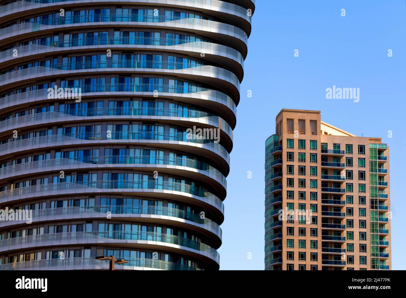 Absolute Condominium; Towers 4 et 5 (les Marilyn Monroe Towers) Mississauga, région de Peel, Ontario Canada. Banque D'Images