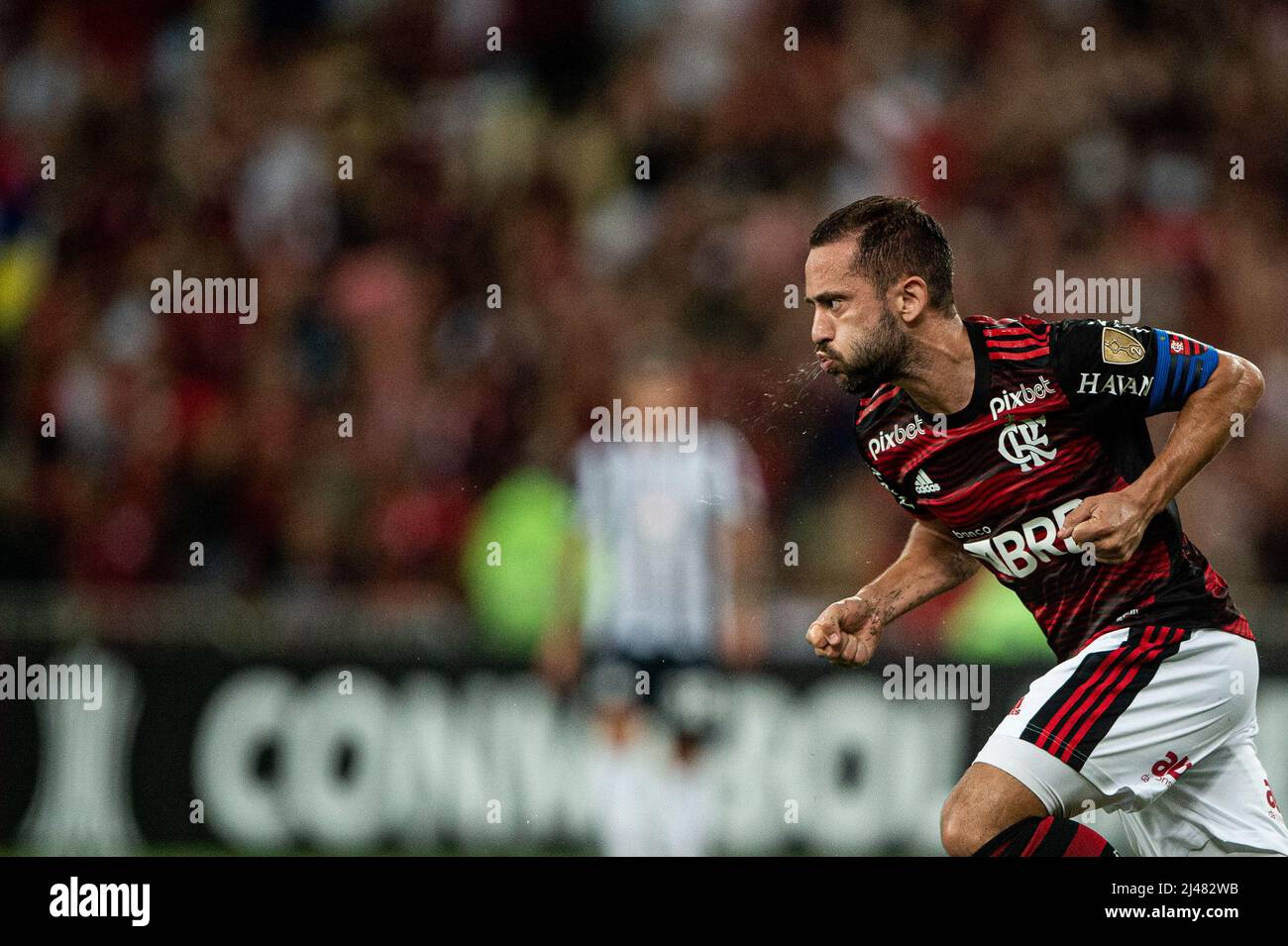 Rio de Janeiro, Brésil. 12th avril 2022. RJ - Rio de Janeiro - 04/12/2022 - LIBERTADORES 2022, FLAMENGO X TALLERES - le joueur d'Everton Ribeiro Flamengo célèbre son but lors d'un match contre Talleres au stade Maracana pour le championnat Copa Libertadores 2022. Photo: Thiago Ribeiro/AGIF crédit: AGIF/Alay Live News Banque D'Images