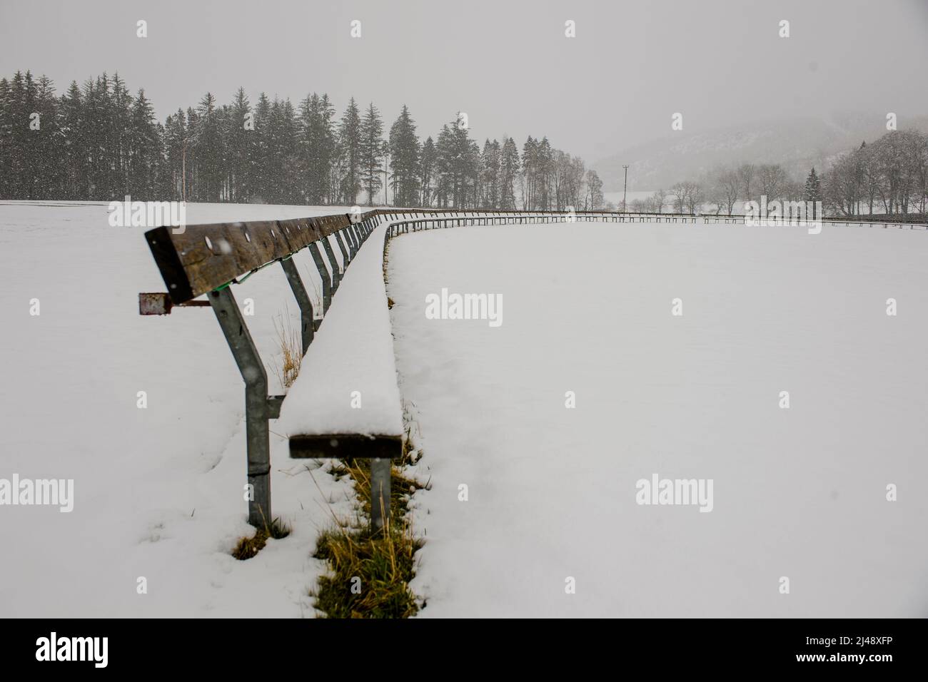 Scènes de Snowfell sur le lieu de rassemblement de Lonach Highland. Certaines parties de l'Écosse sont soumises à un avertissement météorologique mét jaune pour la glace et la neige. Crédit: Euan Cherry Banque D'Images