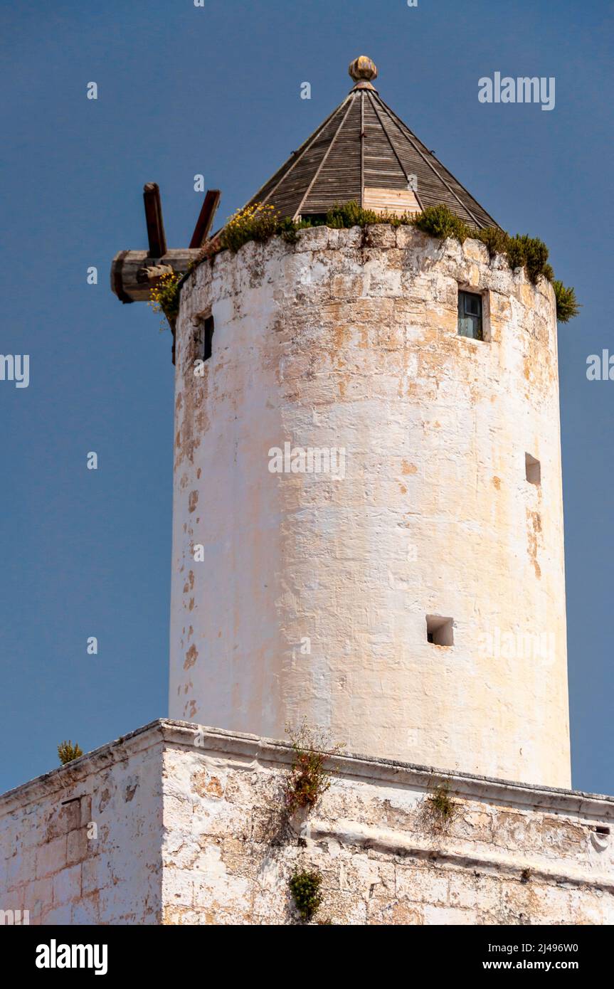 Moulin à vent dans le centre ville de Ciutadella, Minorque, Espagne. Banque D'Images