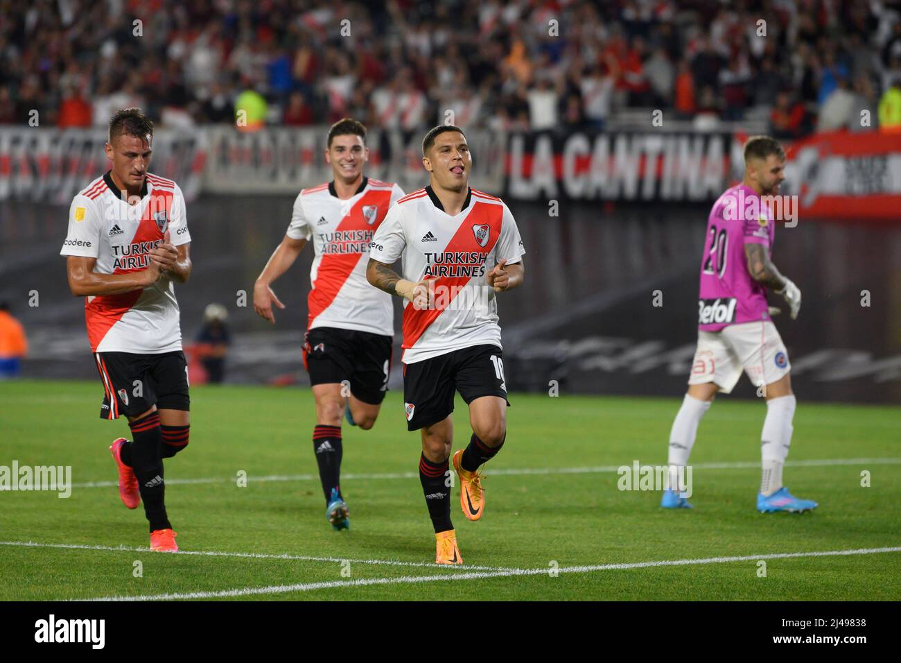 BUENOS AIRES, ARGENTINE - AVRIL 3 : Juan Fernando Quintero de River plate célèbre son but lors d'un match de Copa de la Liga 2022 entre River plate Banque D'Images