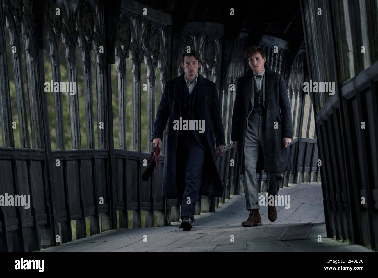 DES BÊTES FANTASTIQUES: LES SECRETS DE DUMBLEDORE (2022) CALLUM TURNER EDDIE REDMAYNE DAVID YATES (DIR) WARNER BROS/MOVIESTORE COLLECTION Banque D'Images