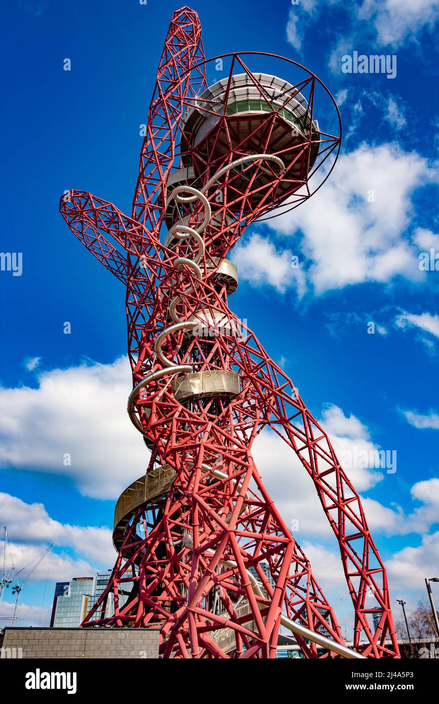 ArcelorMittal Orbit Giant Sculpture, Parc olympique Queen Elizabeth, Londres, Royaume-Uni Banque D'Images