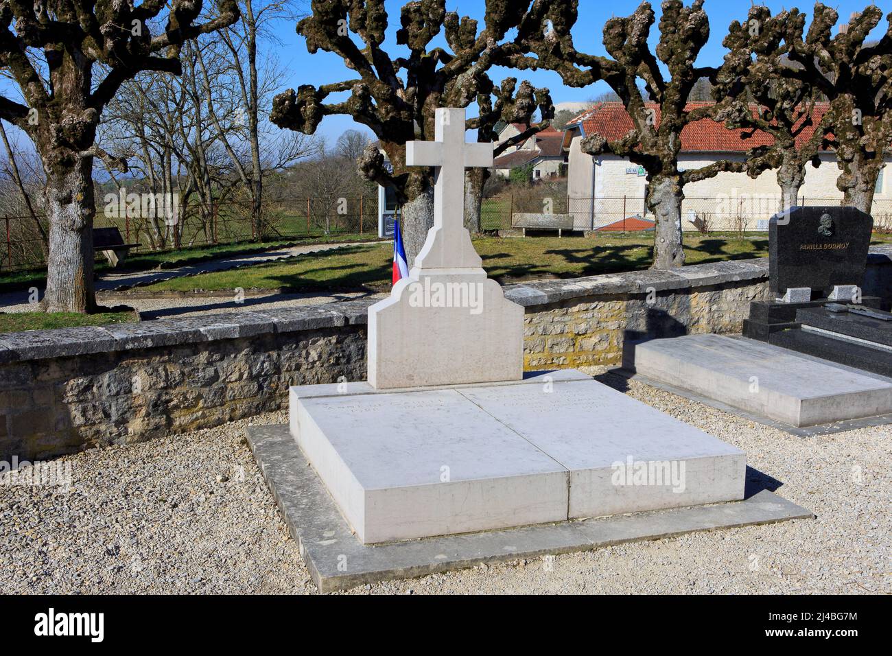 Monument à Charles de Gaulle (1890-1970) et Yvonne Vendroux (1900-1979) qui se sont mariés à l'église notre Dame de Calais, France Banque D'Images