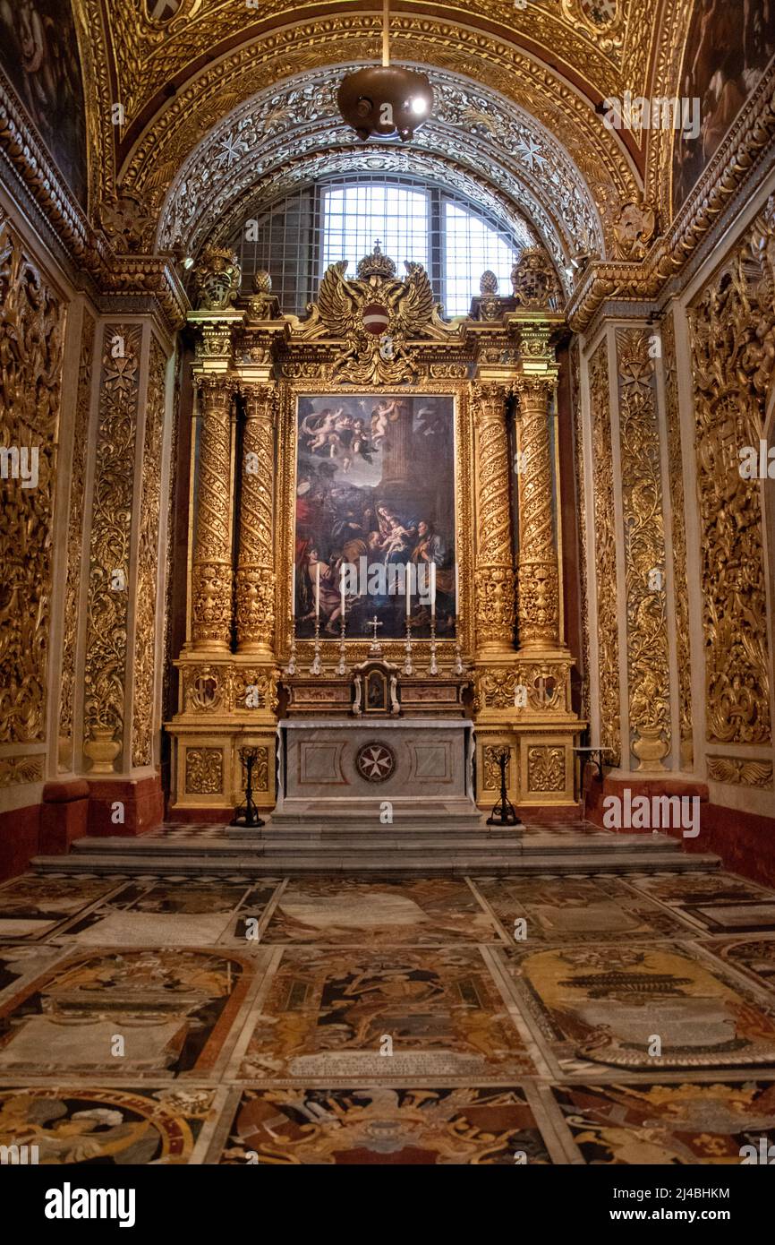 La chapelle de la langue d'Allemagne, l'adoration des Mages par le peintre maltais Stefano Eradi, la co-cathédrale Saint-Jean, la Valette, Malte. Banque D'Images