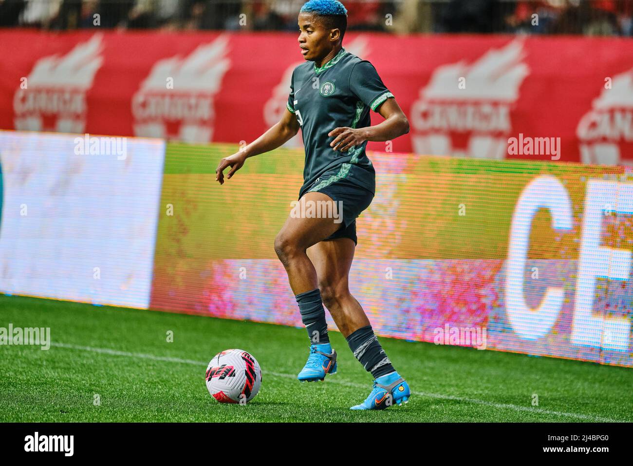 Vancouver, Colombie-Britannique, Canada. 8th avril 2022. EBI Onome d’équipe Nigeria lors de la première célébration de l’équipe nationale féminine de soccer du Canada Tou Banque D'Images