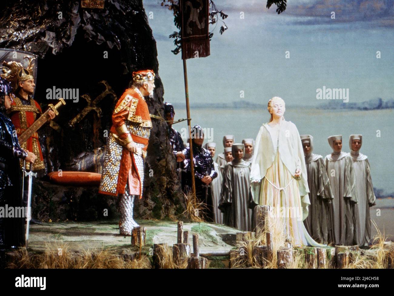 Lohengrin, Romantische Oper von Richard Wagner, Nationaltheater München, 1978, Inszenierung: August Everding, Dirigent: Wolfgang Sawallisch, im Bild: Karl Ridderbusch, Catarina Ligendza. Lohengrin, opéra romantique de Richard Wagner, Théâtre national de Munich, 1978, directeur de scène: August Everding, chef d'orchestre: Wolfgang Sawallisch, sur la photo: Karl Ridderbusch, Catarina Ligendza Banque D'Images