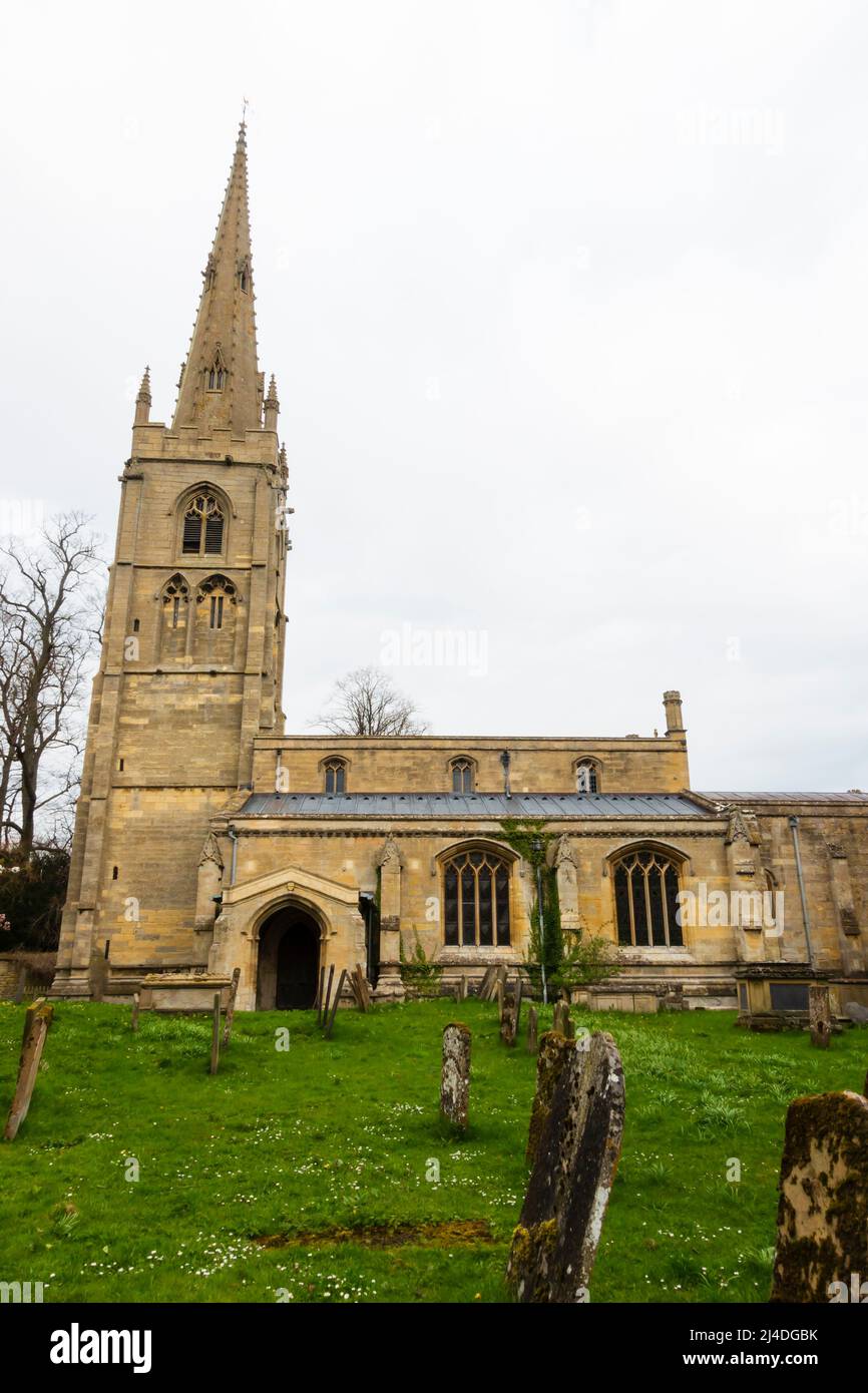 Église paroissiale anglicane St Swithuns, Leadenham, Lincolnshire, Angleterre Banque D'Images