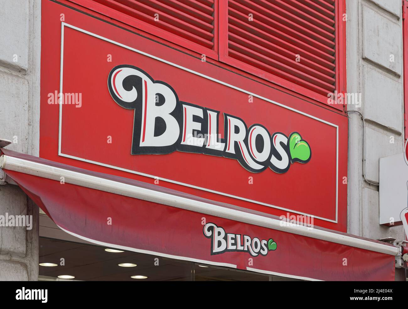 VALENCIA, ESPAGNE - 14 AVRIL 2022: Belros est une chaîne espagnole de friandises et de collations Banque D'Images