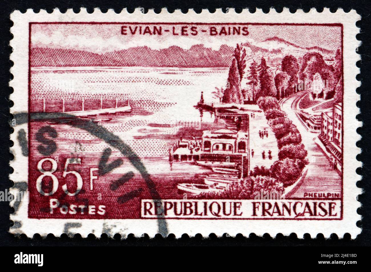 FRANCE - VERS 1959 : un timbre imprimé en France montre la vue d'Evian-les-bains, commune du département de haute-Savoie du Rhône-Alpes, vers 195 Banque D'Images