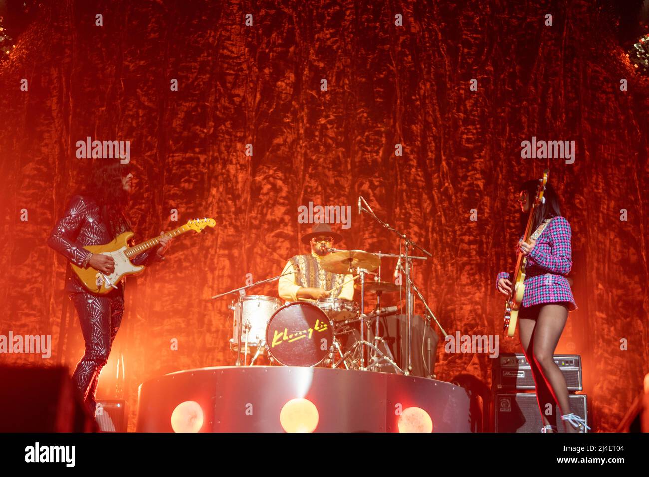 Londres, Royaume-Uni. 14th avril 2022. Khruangbin se présente sur scène au Alexandra Palace de Londres. Photo: Richard Gray/Alay Banque D'Images